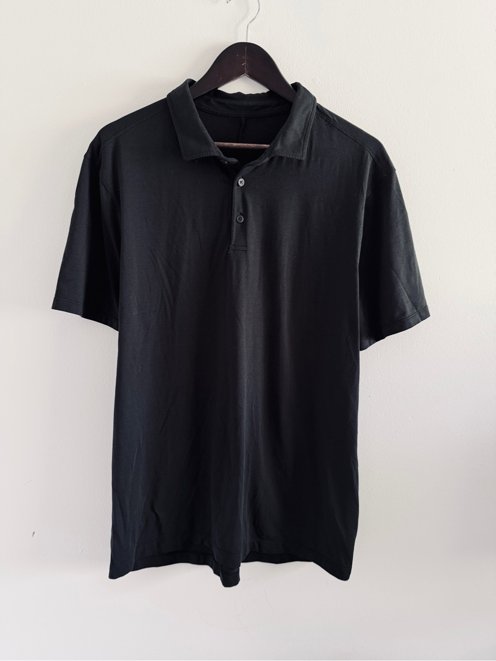Lululemon Men's Black Polo Size Large